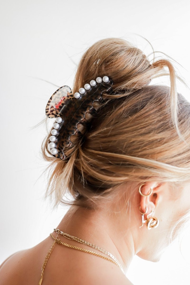 LOVE IS IN THE HAIR CLAW KAXI.co