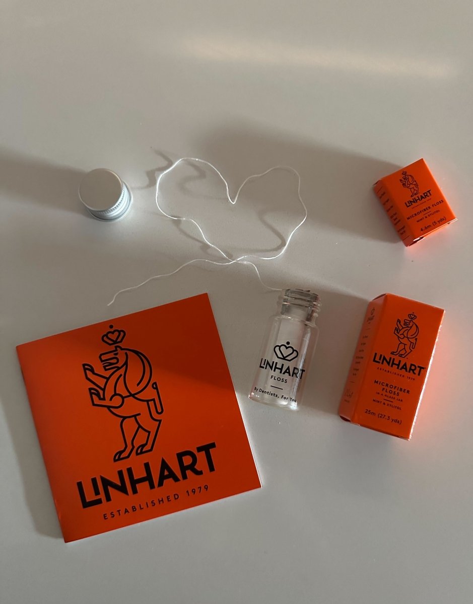Microfiber Dental Floss in Glass Bottle - 25m - Mint & Xylitol LINHART NYC