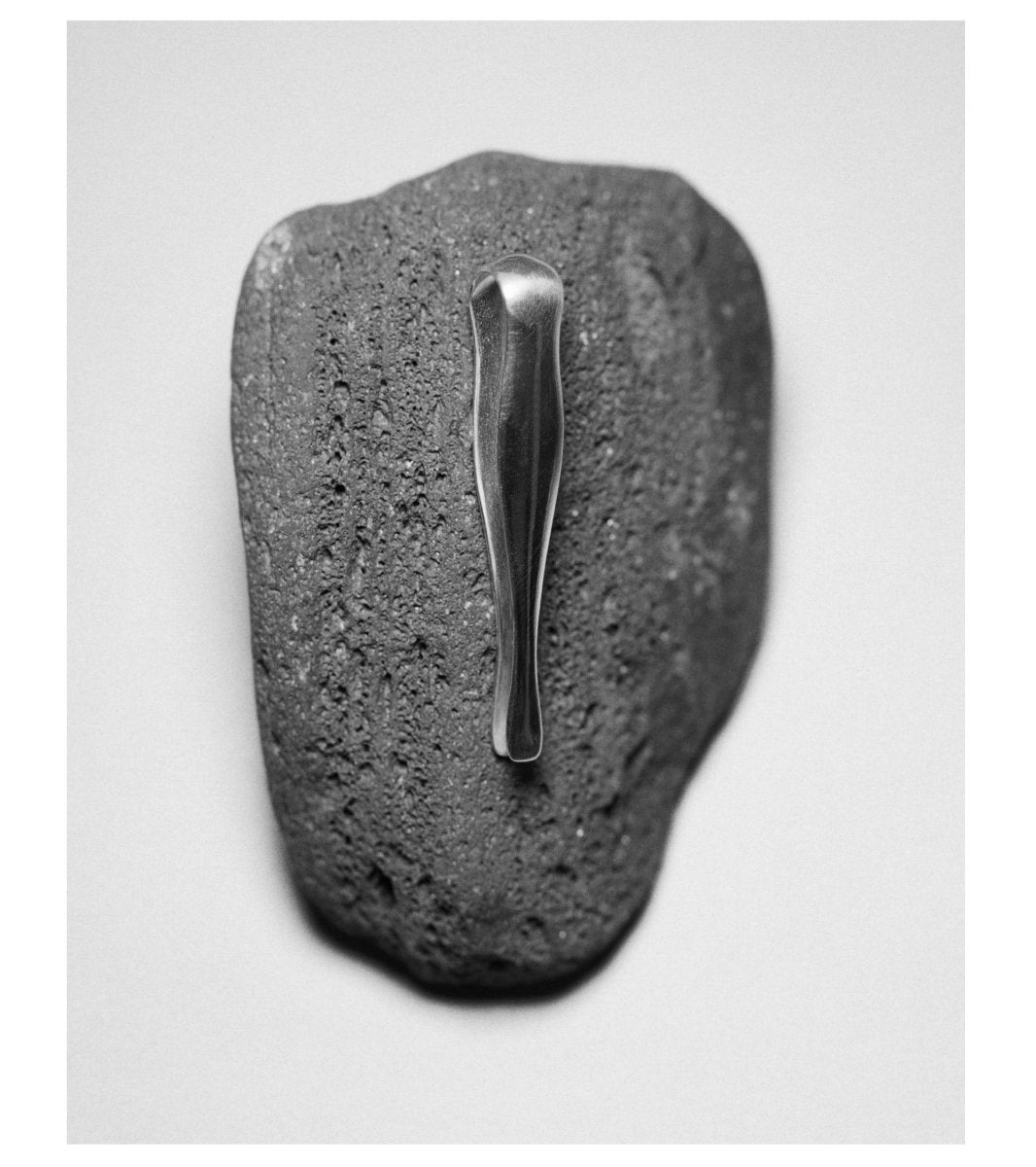 Oudine Tweezers Kindred Black