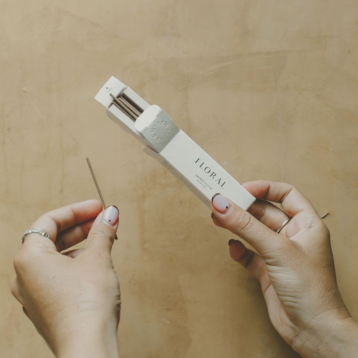 Rose Japanese Incense Stick Set – 30 Sticks CEDAR AND MYRRH