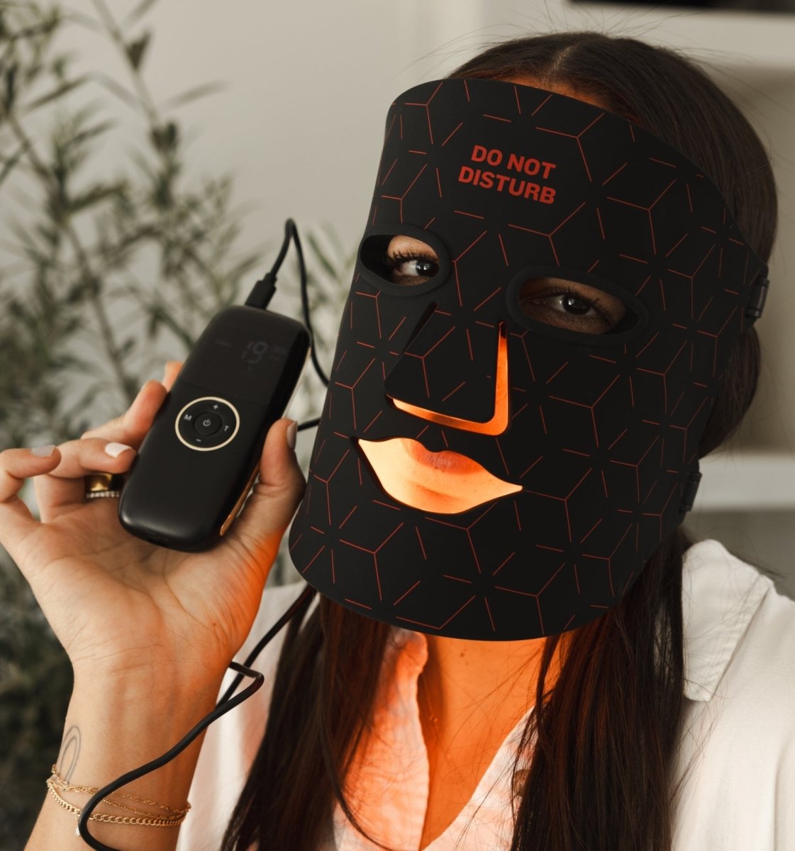 The Mask Renew Red Light