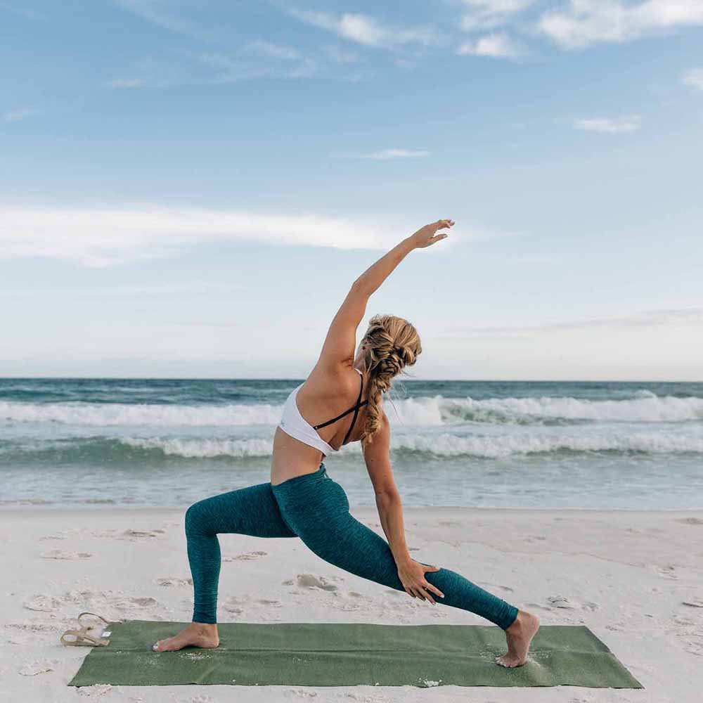 Ultralight Foldable Travel Yoga Mat with Non - Slip FSC - Certified Natural Rubber Yogo